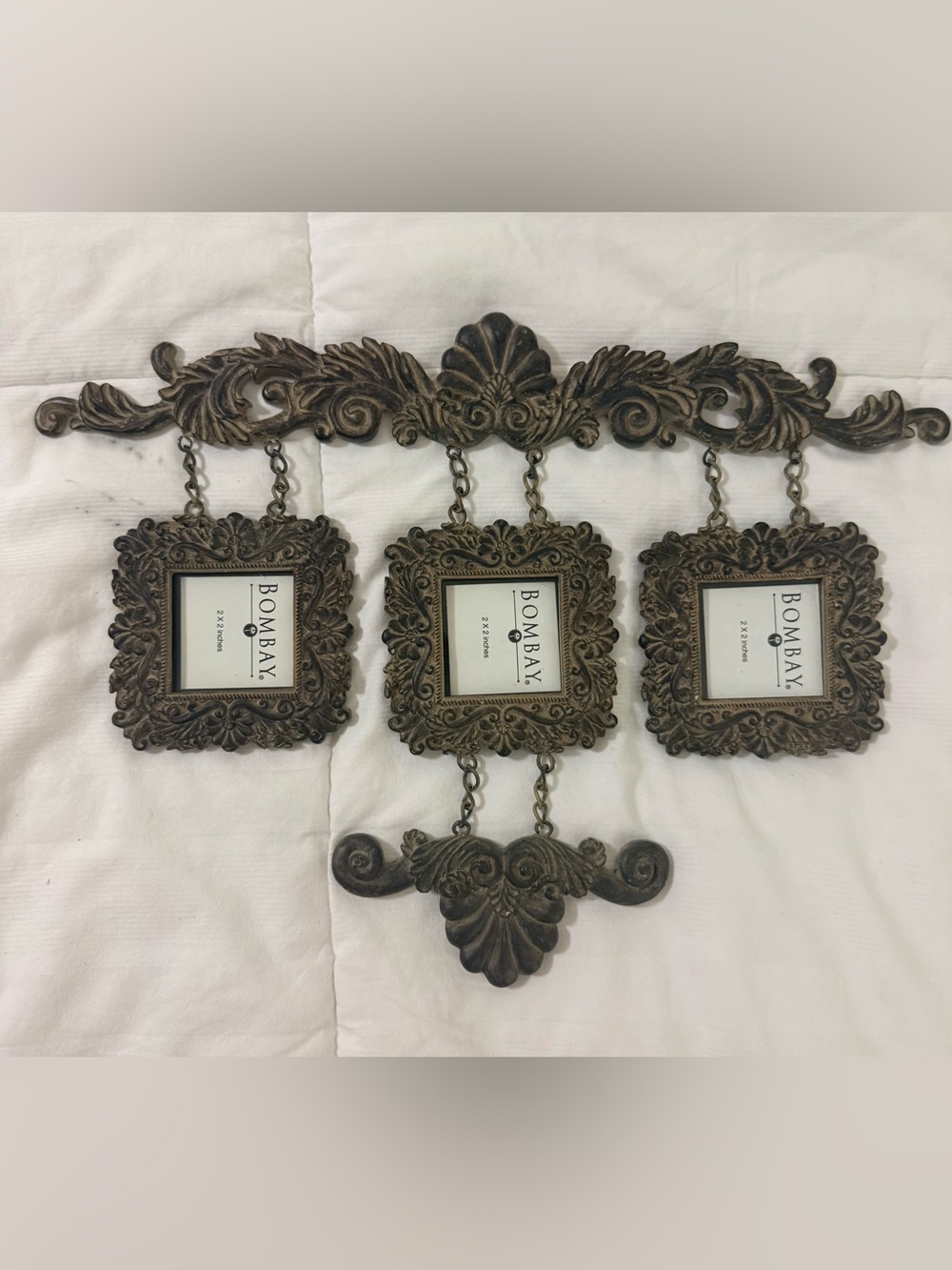 VTG Bombay Company Ornate Triple wall hanging Picture Frame